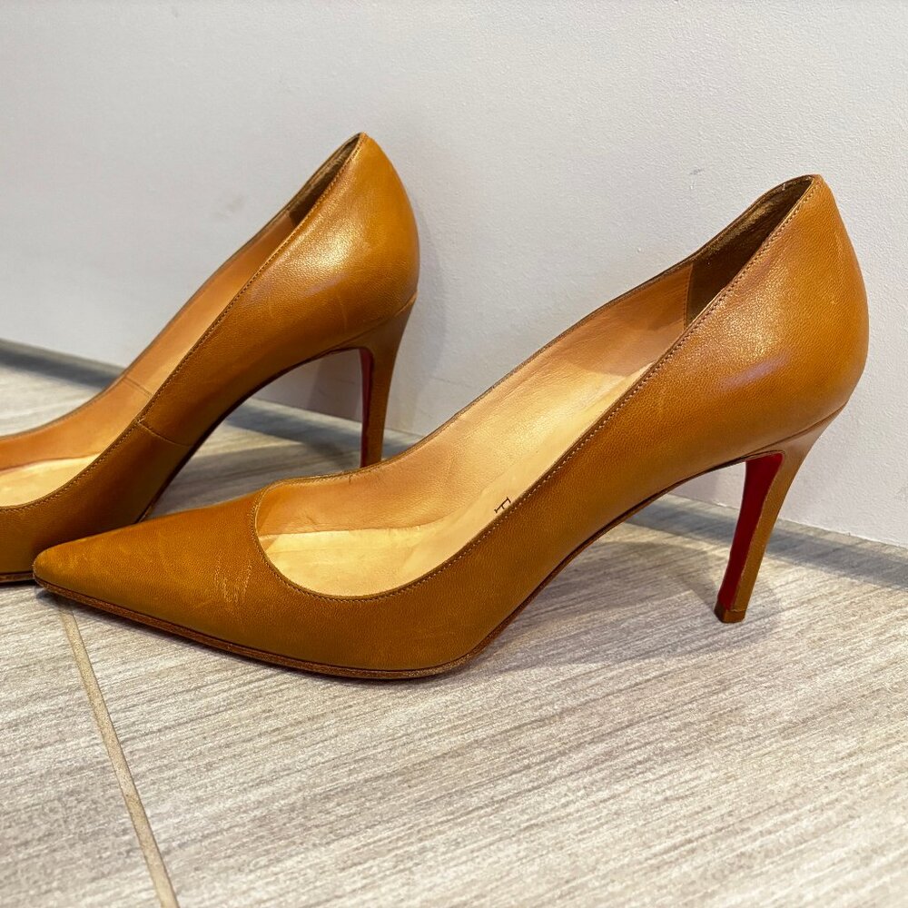 Christian Louboutin Pointed-Toe Leather Pumps, 37